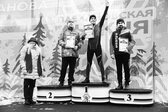 Тимур Мрадович — неоднократный чемпион первенства РЭУ по лыжным гонкам и  Плехановского кросса