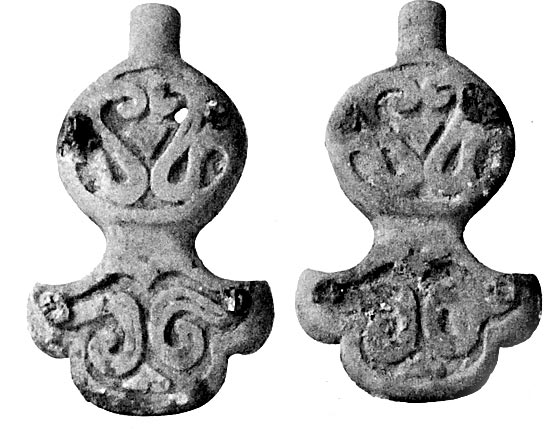 Бронзовый распределитель со спиралевидным орнаментом из средневекового погребения на Ангаре