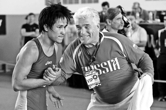 Михаил Гамзин  и бронзовый призёр  олимпийских игр 2012 года по греко-римской борьбе  Мингиян Семёнов  