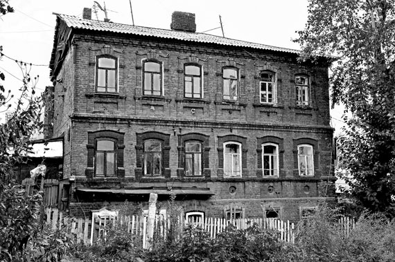 Кирпичный дом конца XIX века по ул Карла Либкнехта