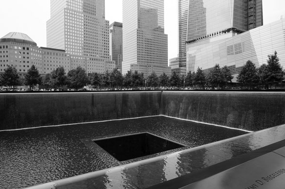 Мемориал 9/11 в Нью-Йорке